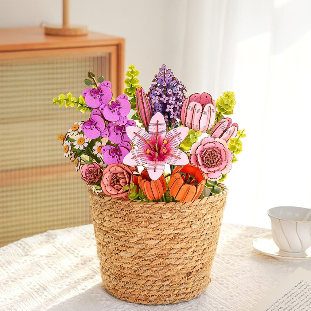 Dekoracyjny wazonik – Pink Lily - Puzzle 3D Rowood, drewniany kwiat DIY