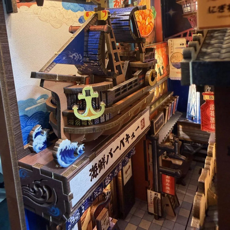 Tsutenkaku Ichiban Street – DIY Book Nook CuteBee | Puzzle 3D Prezent