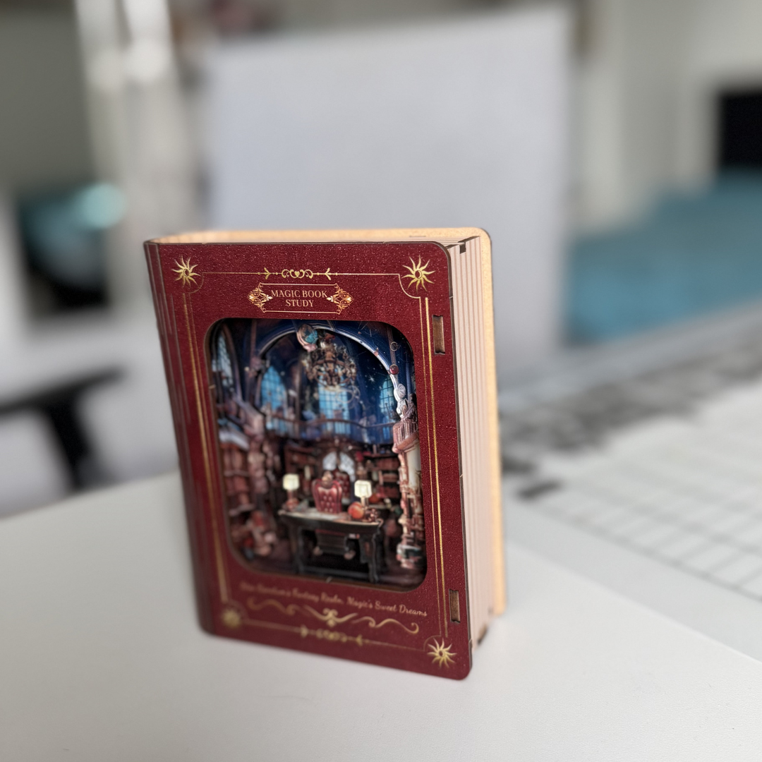 Efekt wow w biblioteczce – Book Nook - Magic Book Study