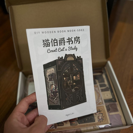 DIY Book Nook Zestaw Świąteczny – Rezydencja Hrabiego Kota | Cutebee Miniaturowy Domek