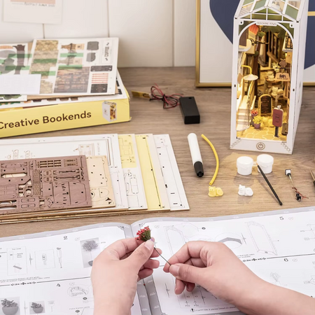 DIY Book Nook - Sunshine Town | Robotime