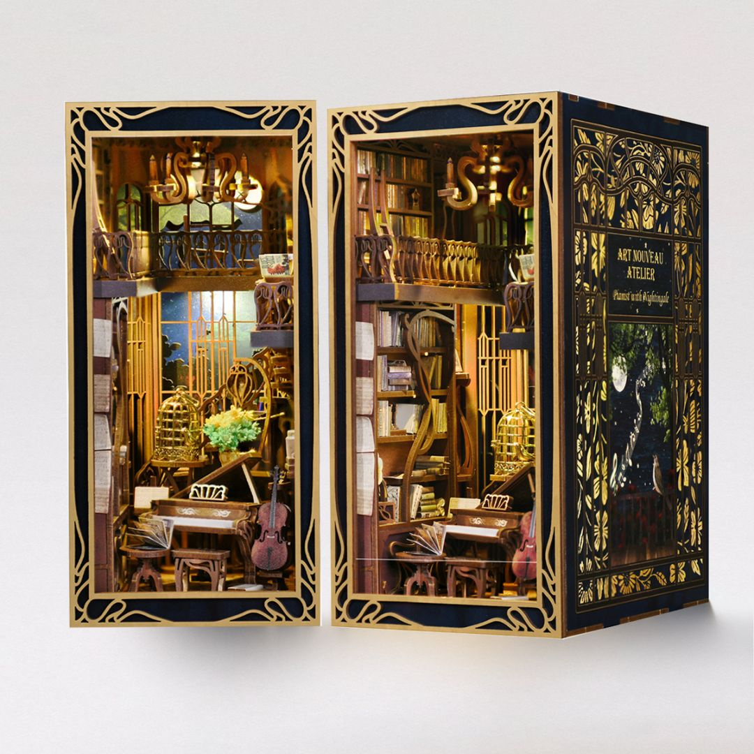 Pianist with Nightingale DIY – book nook w stylu Art Nouveau