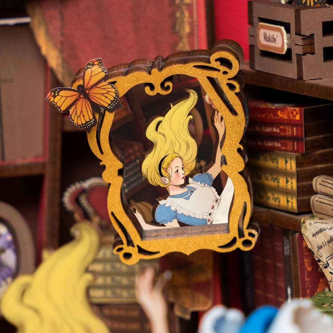 Portal do Krainy Czarów – Alicja w Krainie Czarów Rolife DIY Book Nook – Miniaturowy Domek 3D