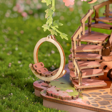 Domek na Drzewie Sakura Tree House – Puzzle 3D Rolife (535 el.)