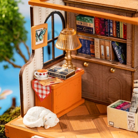Księgarnia Muza – wnętrze mini domku DIY