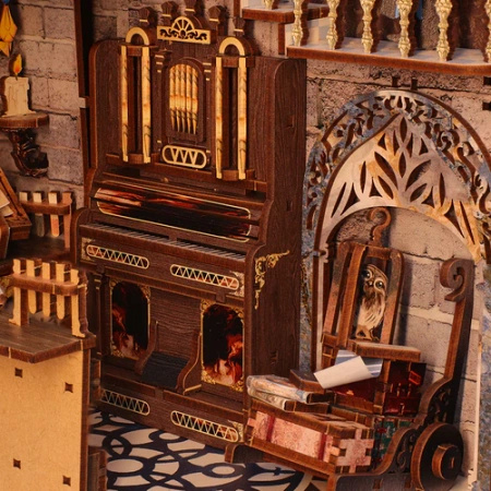 DIY Book Nook Zestaw Świąteczny – Szkoła Magii | Cutebee