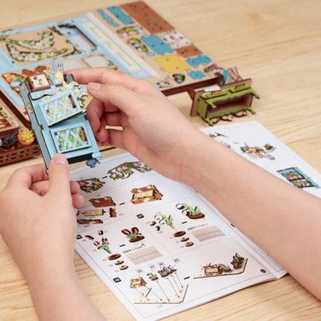 DIY Book Nook - Błękitna Kwiaciarnia Anny | Cutebee