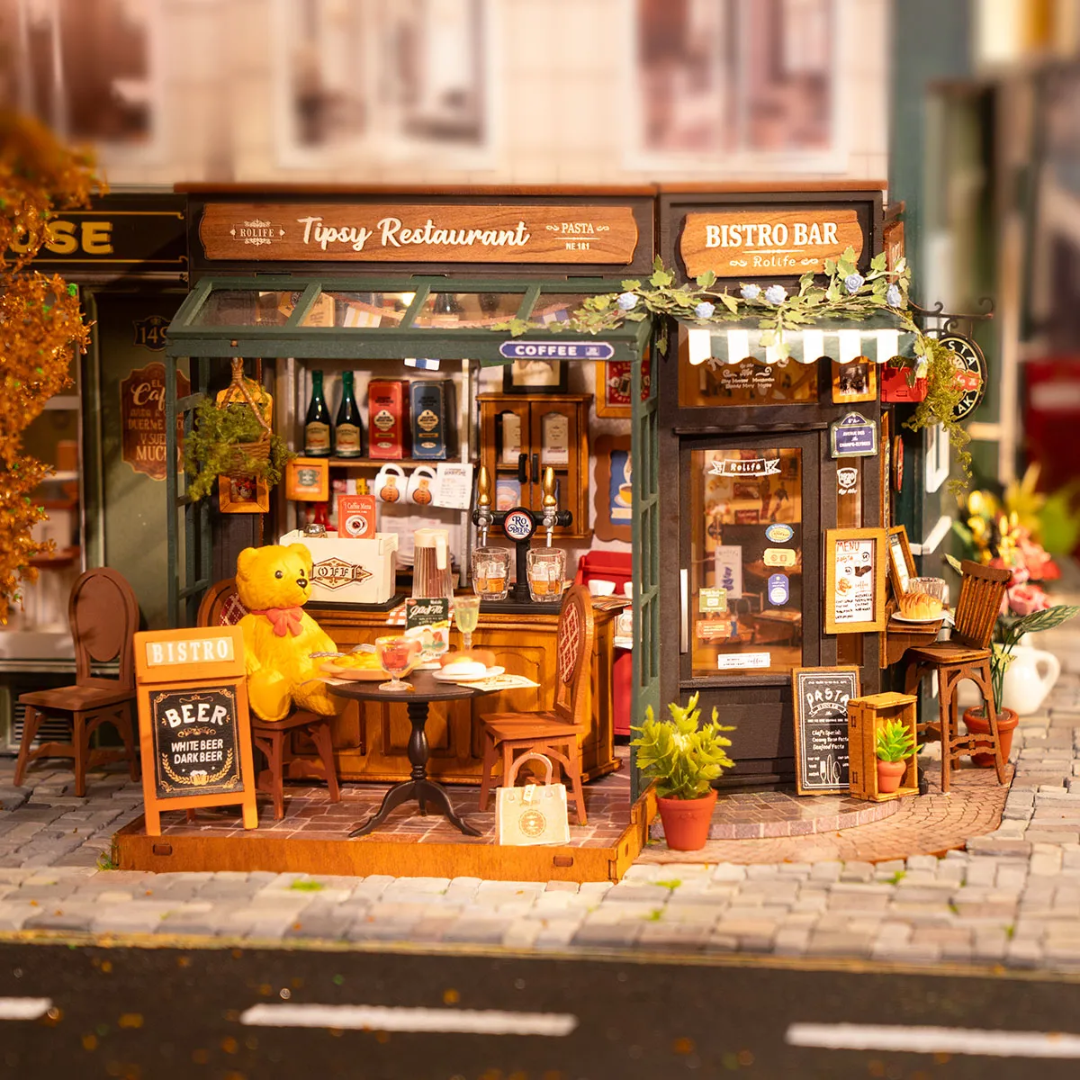 Front lokalu, który zaprasza – DIY Mini Domek 3d - Restauracja Tipsy | Rolife