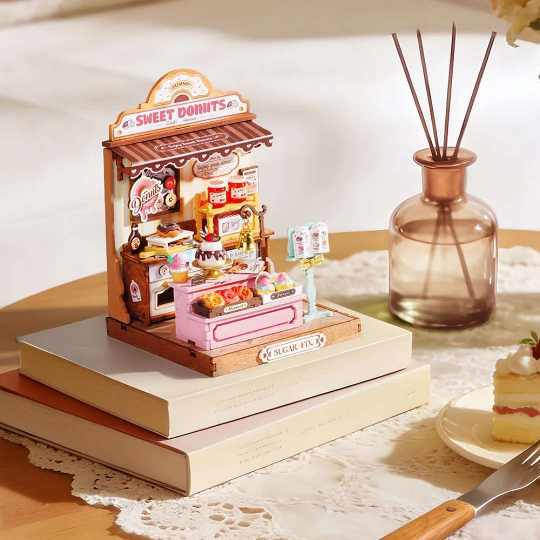 Mini Domek 3D - Sweetie’s Donut Shop | Rolife – pomysł na prezent
