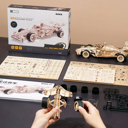 Bolid F1 z Napędem – Puzzle 3D ROKR Samochód (247 el.)