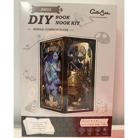 Szkoła Magii Cutebee DIY Book Nook – Puzzle 3D Prezent