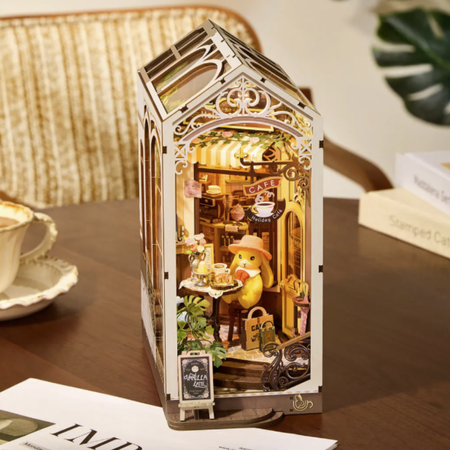 DIY Book Nook - Holiday Cafe | Rolife