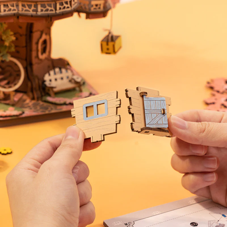 Domek na Drzewie Sakura Tree House – Puzzle 3D Rolife (535 el.)