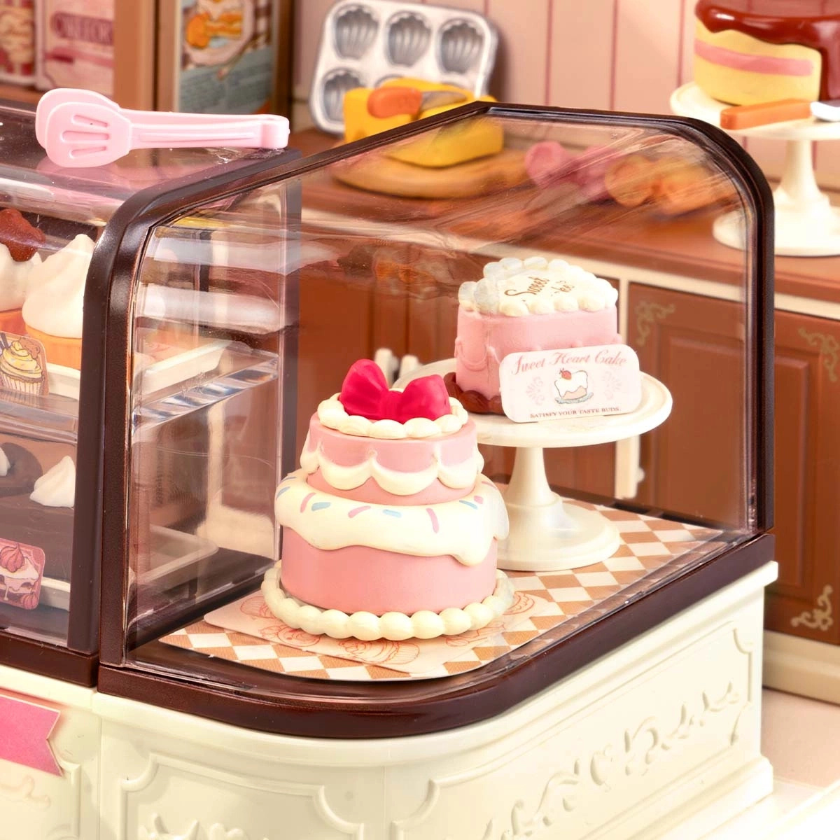 Cukiernicze detale do odkrycia – Mini Domek 3D - Cukiernia Tasty Cake Shop | Rolife