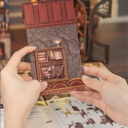 DIY Book Nook Zestaw Świąteczny – Rezydencja Hrabiego Kota | Cutebee Miniaturowy Domek