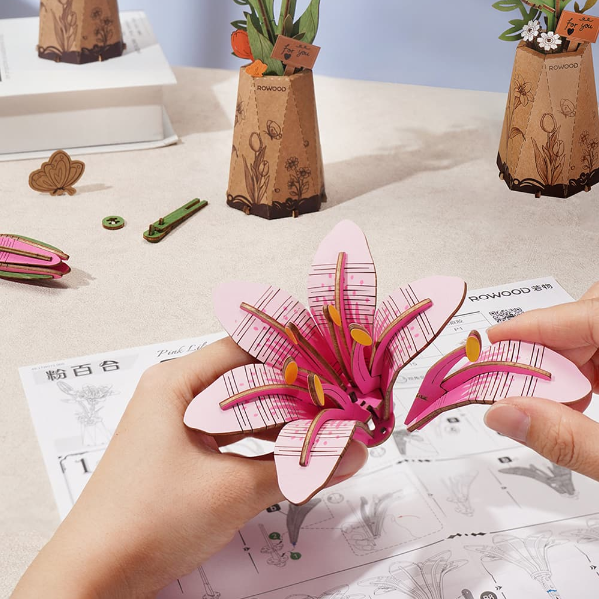 Subtelna forma storczyka – Drewniany Zestaw Puzzle 3D - Orchidea | Robotime