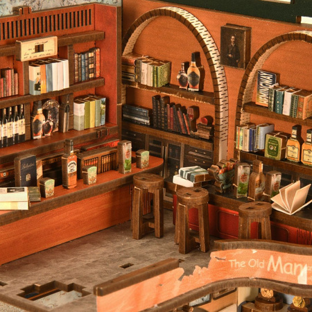 Hemingway House Minicity DIY Book Nook – Puzzle 3D Prezent