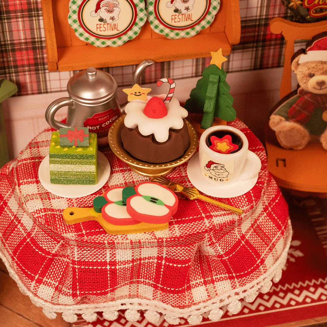 Scena świątecznej kolacji – detale stołu i ozdób