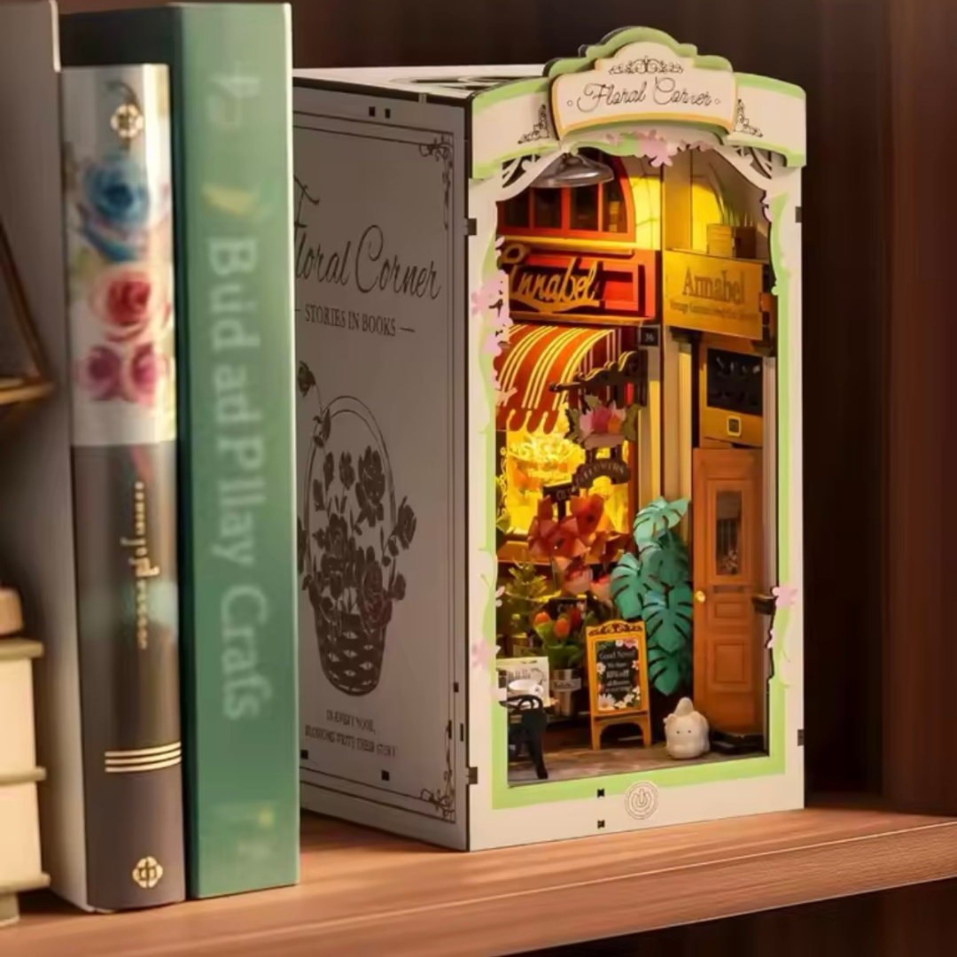 Efekt wow w biblioteczce – DIY Book Nook - Kwiaciarnia Floral Corner | Rolife