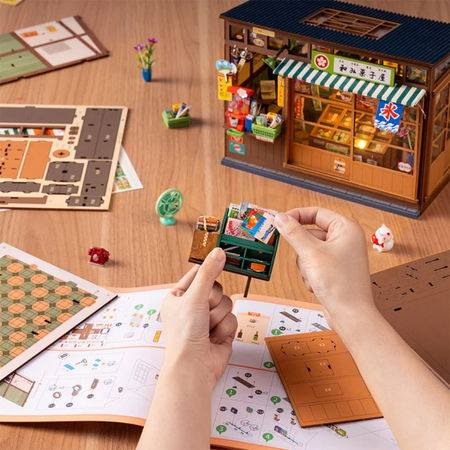 Nostalgic Corner Shop – DIY Miniaturowy Domek | Robotime