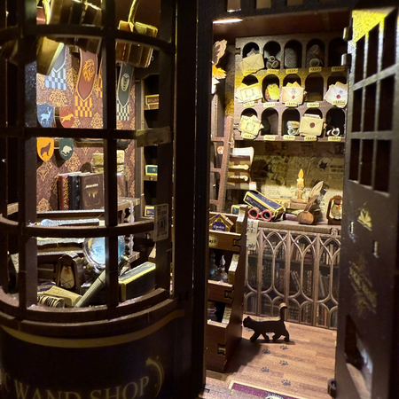 DIY Book Nook - Sklepik z Różdżkami (Harry Potter)