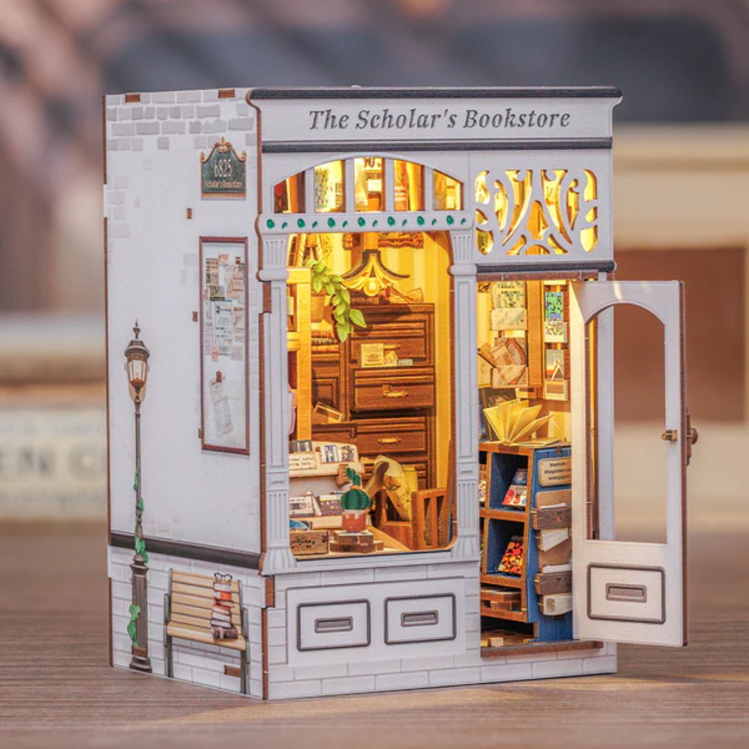 DIY Book Nook - The Schoolar's Bookstore | Cutebee – oświetlenie LED po zmroku